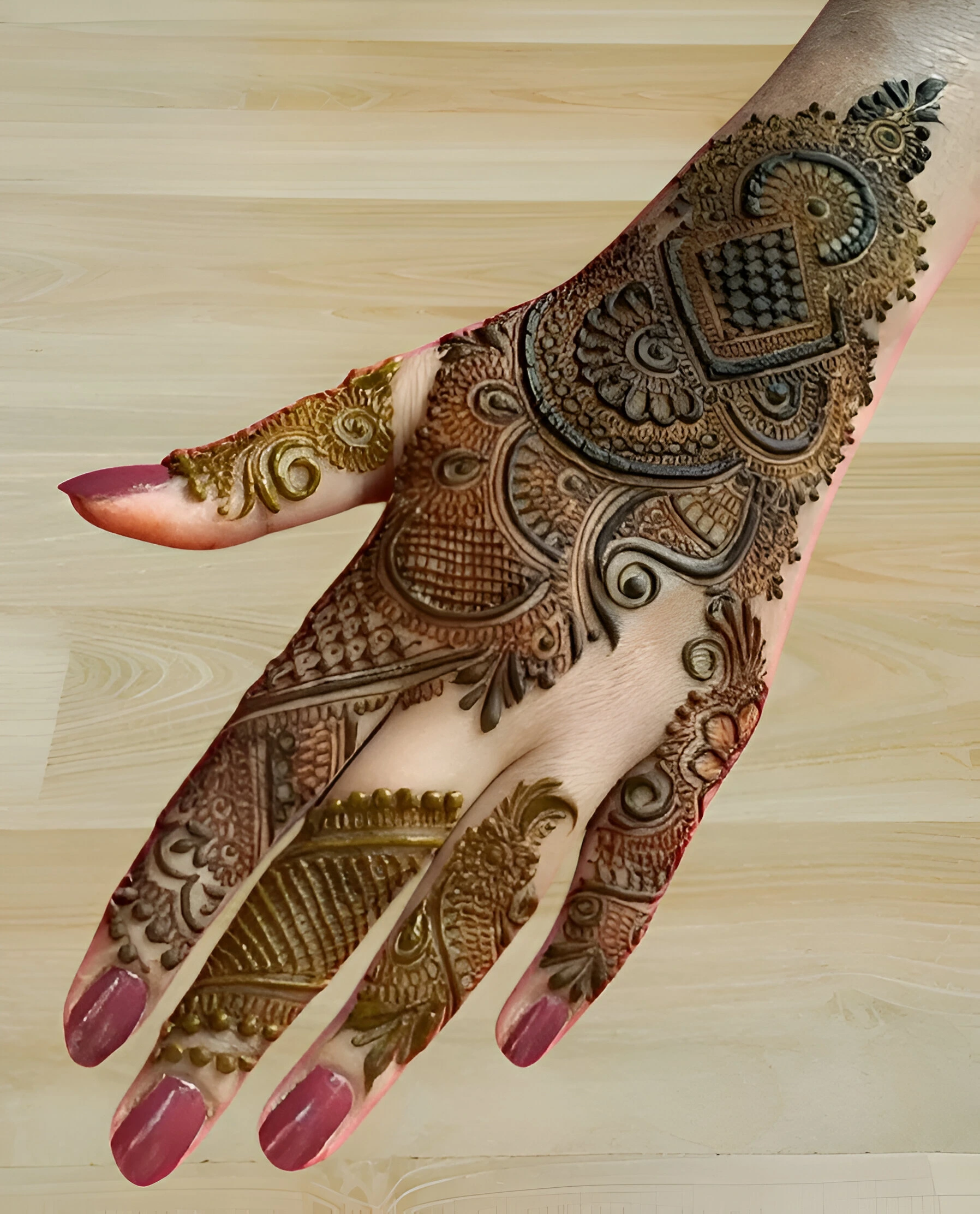 back hand mehndi design (4)