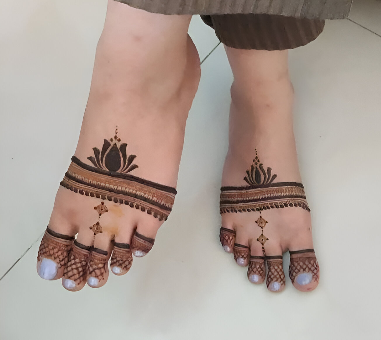 foot design mehndi