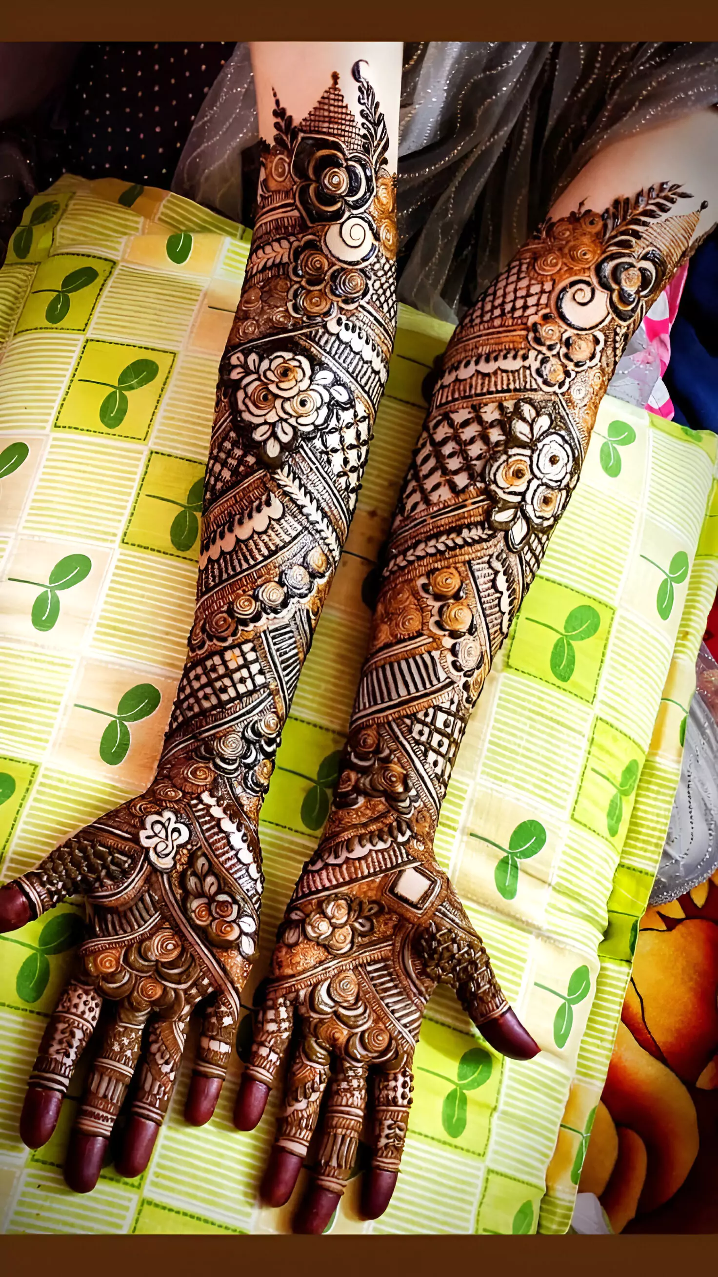 Bridal Mehndi Design online best