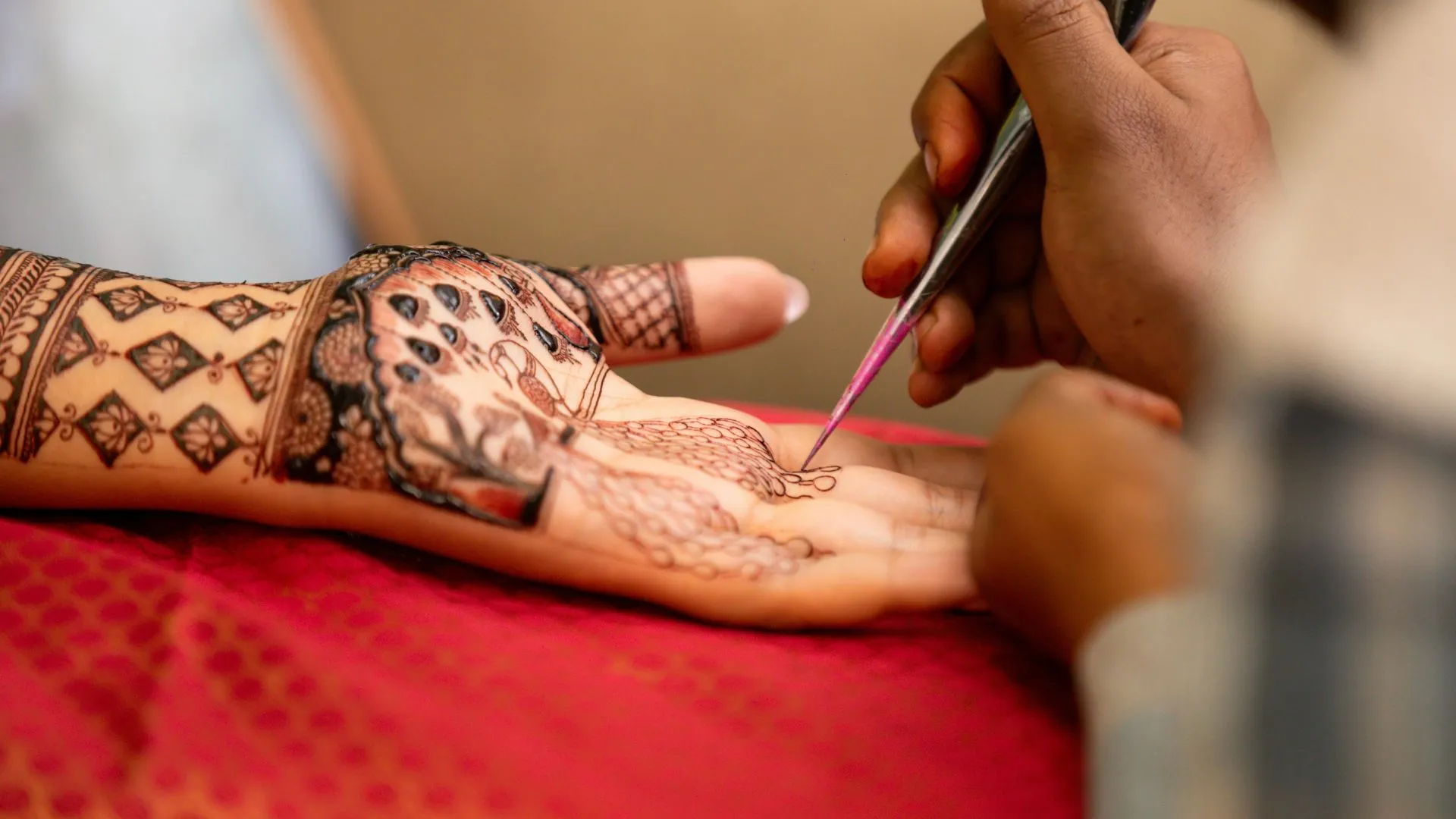 Which Type of Mehndi Design is Best? A Guide to Choosing the Perfect Style